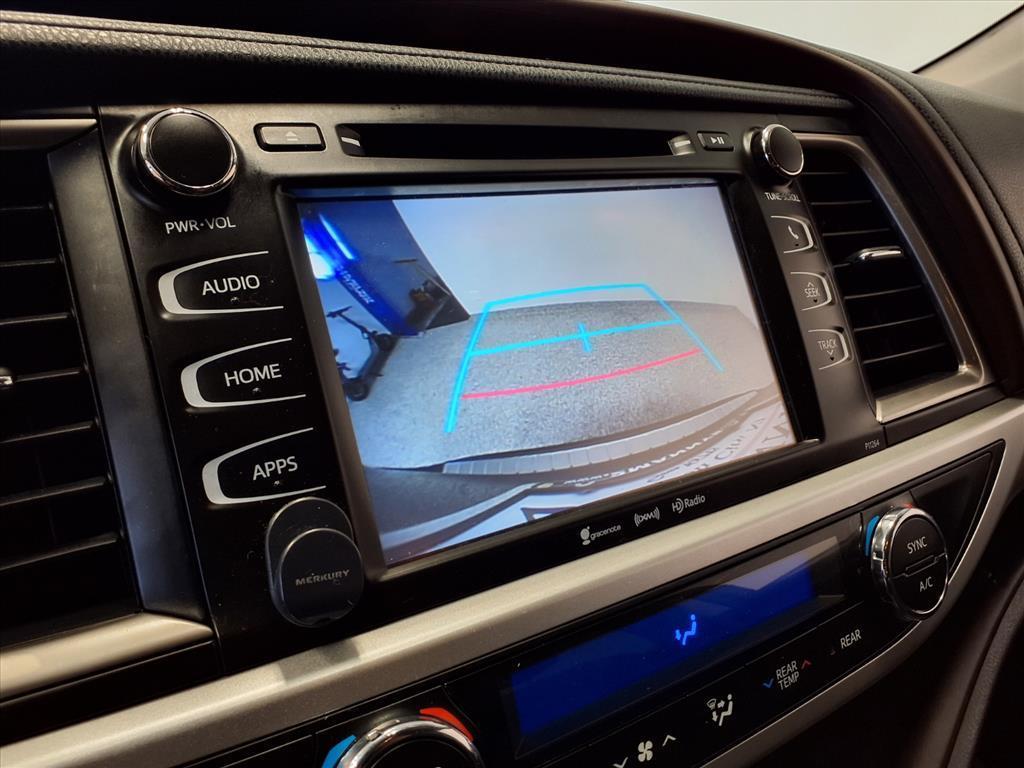 used 2016 Toyota Highlander car, priced at $16,995