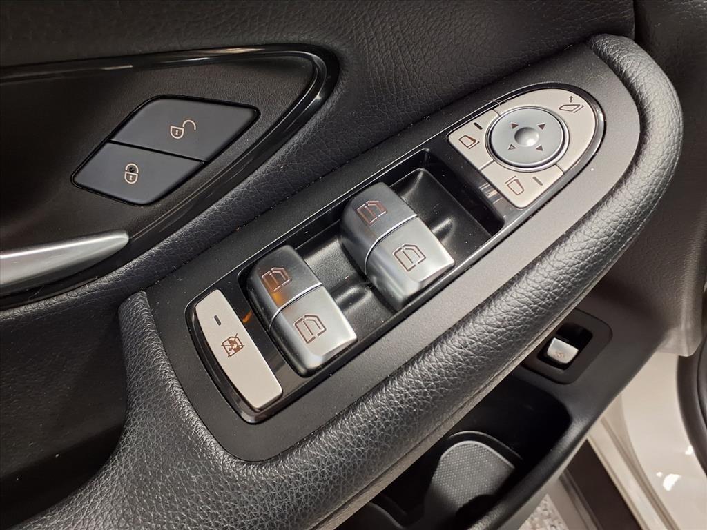 used 2019 Mercedes-Benz GLC 300 car, priced at $19,995