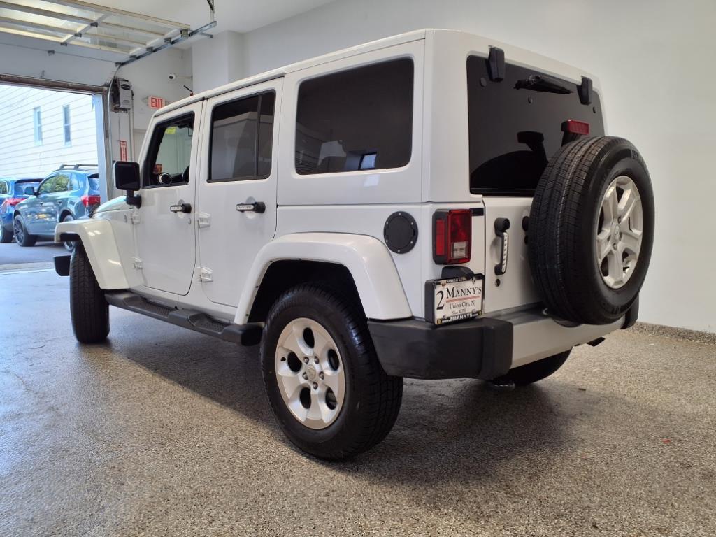 used 2015 Jeep Wrangler Unlimited car, priced at $15,995