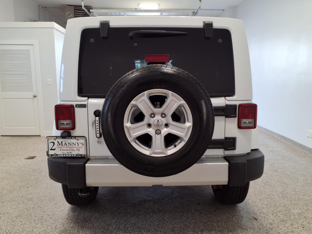 used 2015 Jeep Wrangler Unlimited car, priced at $15,995