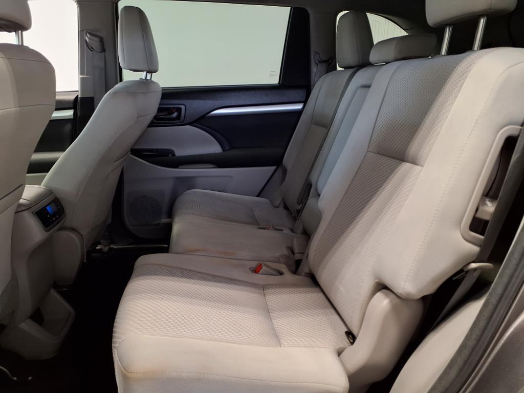 used 2018 Toyota Highlander car, priced at $17,995