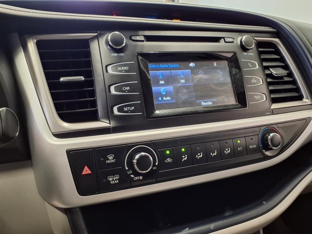 used 2018 Toyota Highlander car, priced at $17,995