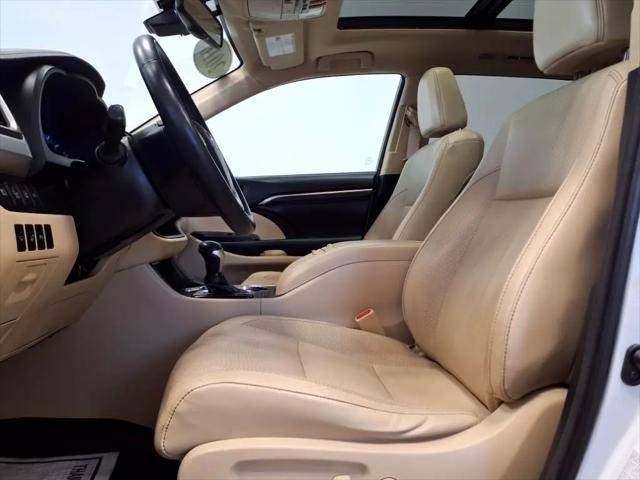 used 2016 Toyota Highlander car, priced at $17,995