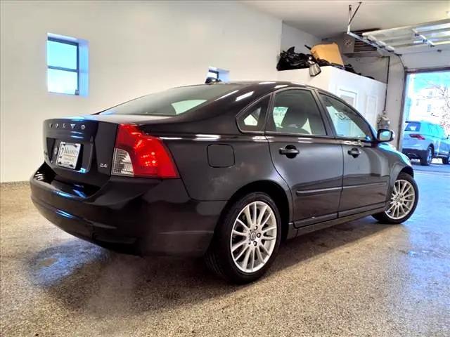 used 2009 Volvo S40 car, priced at $5,995