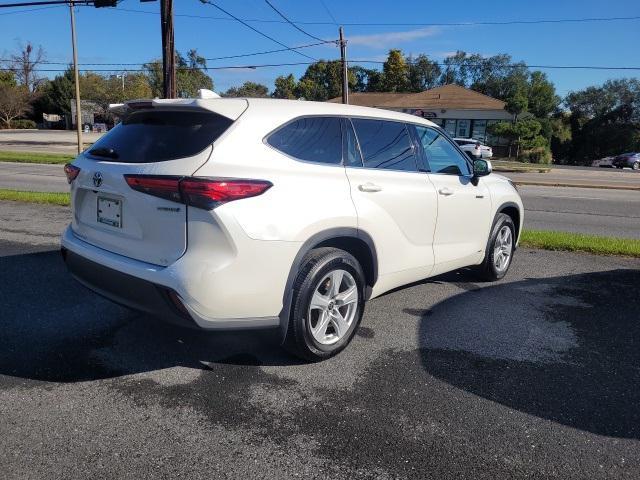 used 2021 Toyota Highlander Hybrid car, priced at $25,988