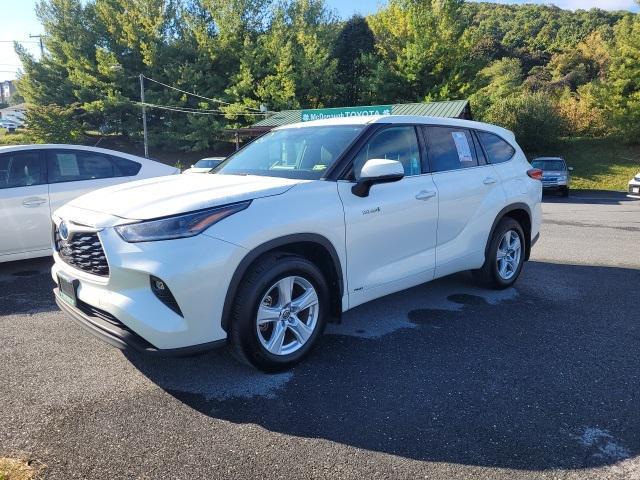 used 2021 Toyota Highlander Hybrid car, priced at $25,988