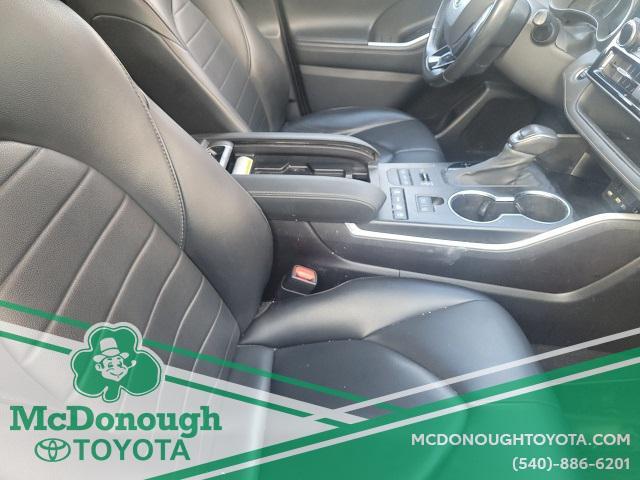 used 2021 Toyota Highlander car, priced at $27,990