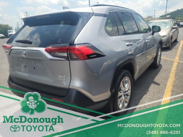 used 2020 Toyota RAV4 car, priced at $28,454