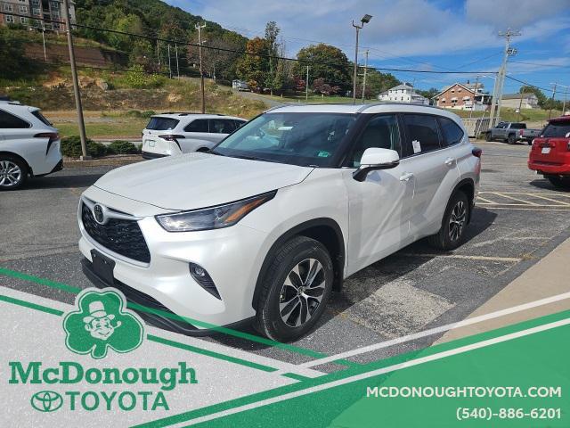 new 2025 Toyota Highlander car, priced at $47,833