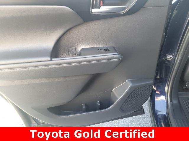 used 2023 Toyota Highlander car, priced at $41,340