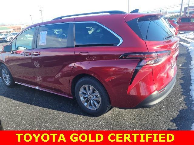 used 2023 Toyota Sienna car, priced at $38,980