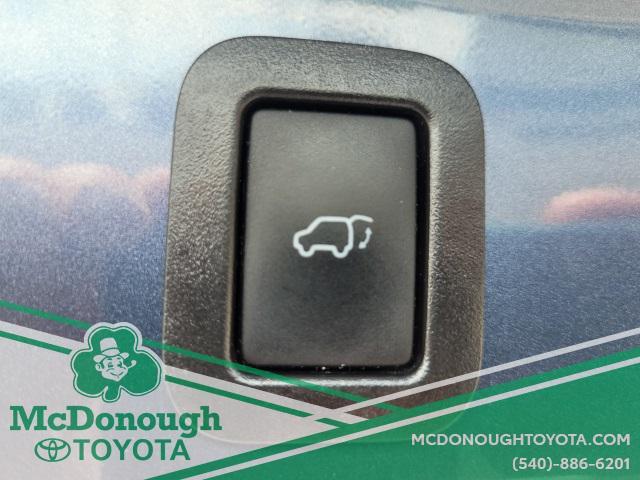 used 2018 Toyota Highlander car, priced at $22,585