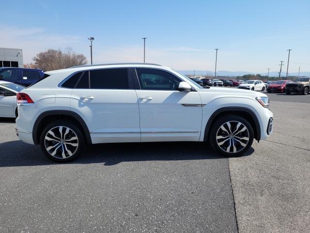 used 2020 Volkswagen Atlas Cross Sport car, priced at $25,980