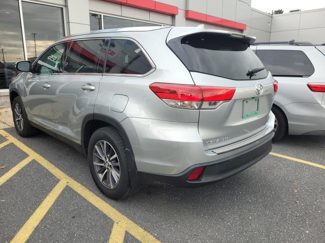 used 2019 Toyota Highlander car, priced at $27,233