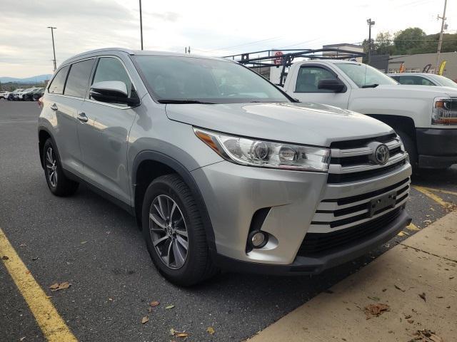 used 2019 Toyota Highlander car, priced at $27,233