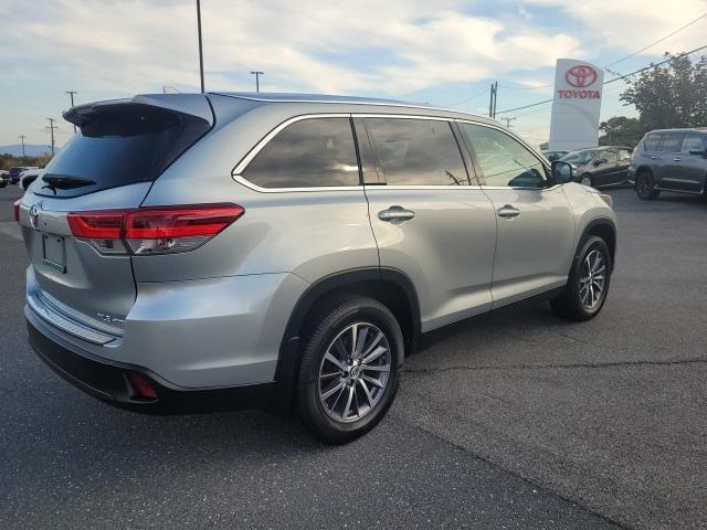 used 2019 Toyota Highlander car, priced at $27,233