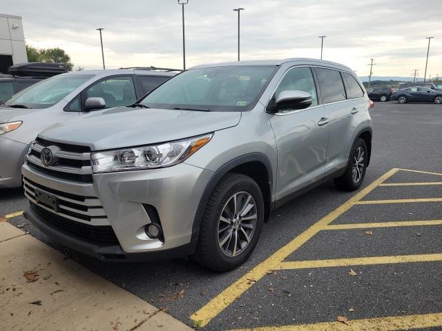 used 2019 Toyota Highlander car, priced at $27,233