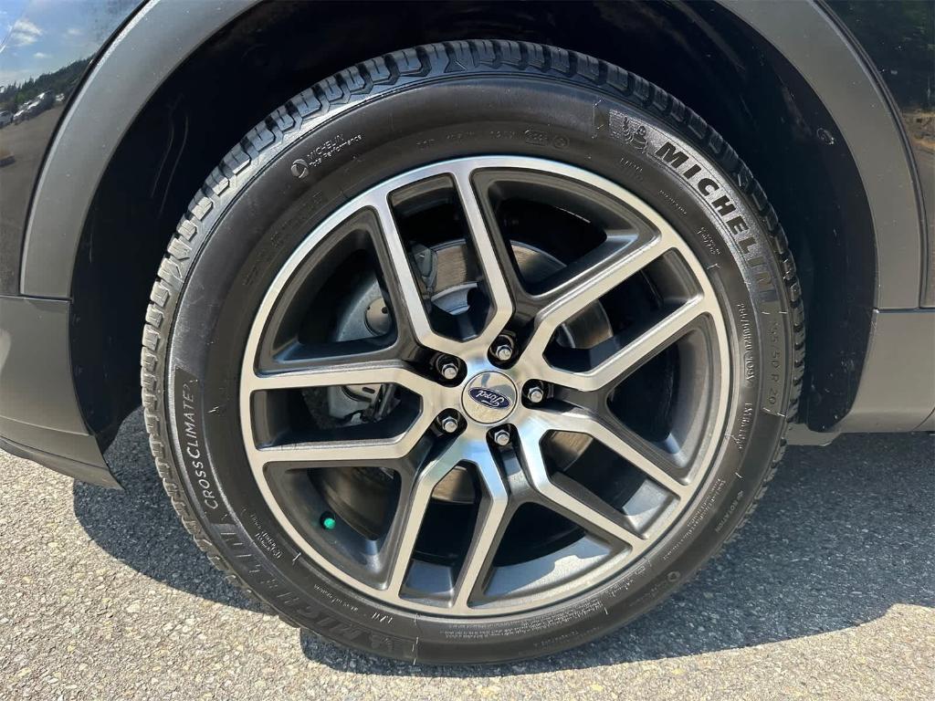 used 2018 Ford Explorer car, priced at $22,116