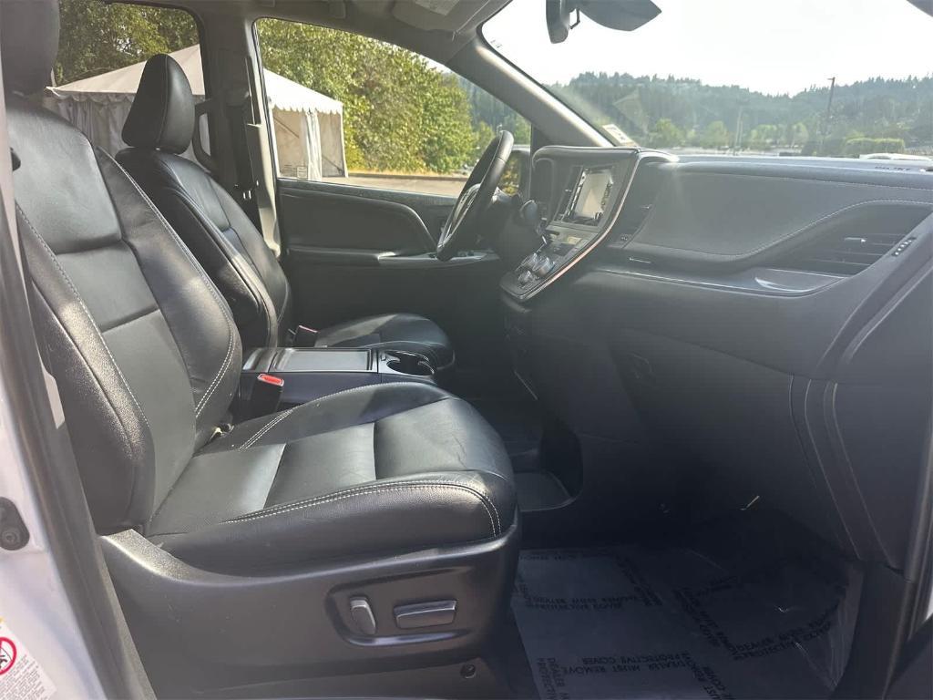 used 2018 Toyota Sienna car, priced at $25,995
