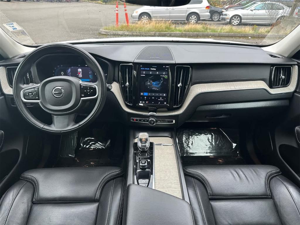 used 2022 Volvo XC60 Recharge Plug-In Hybrid car, priced at $35,995