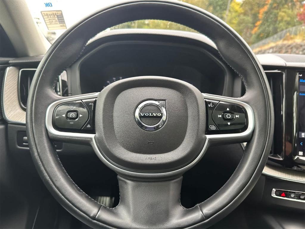 used 2022 Volvo XC60 Recharge Plug-In Hybrid car, priced at $35,995