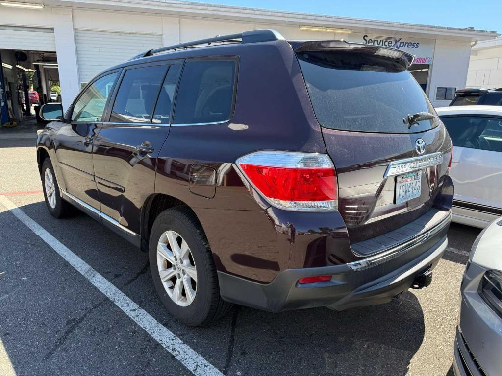 used 2012 Toyota Highlander car, priced at $15,995