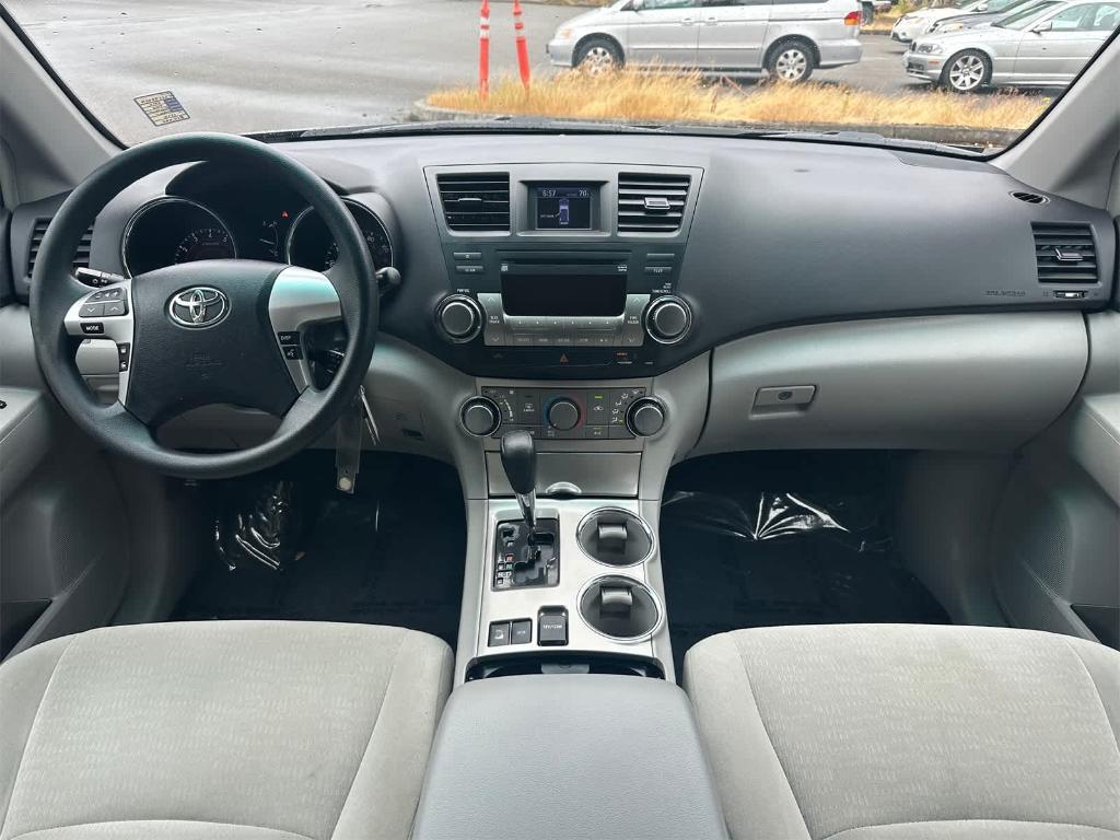 used 2012 Toyota Highlander car, priced at $15,995