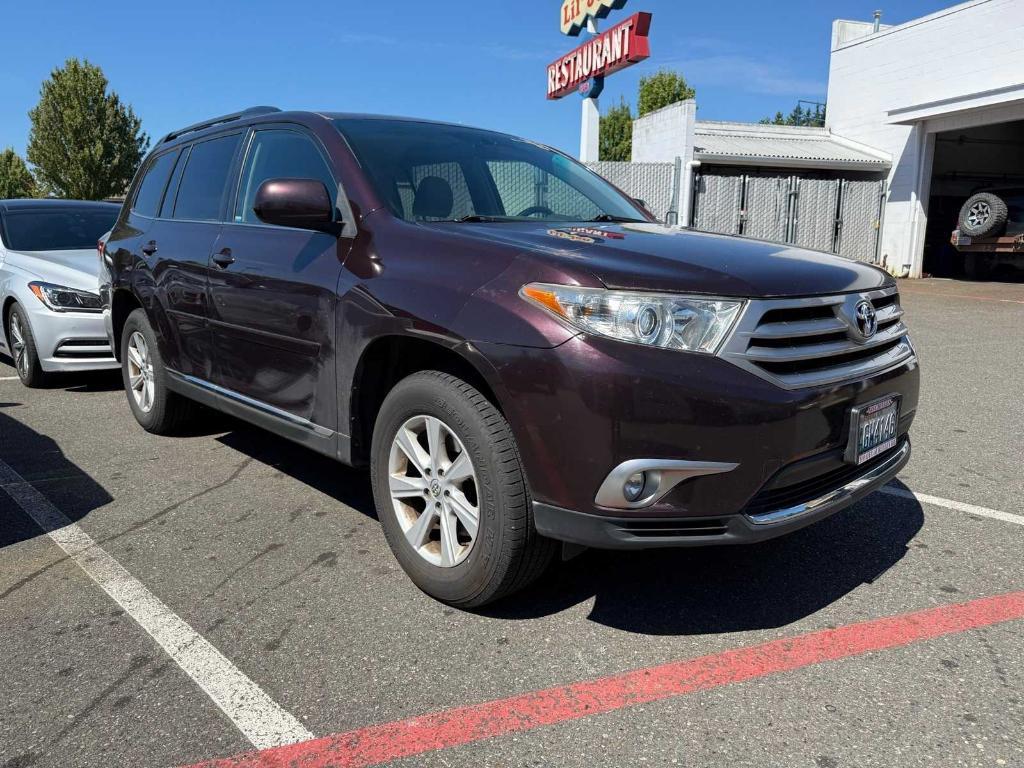 used 2012 Toyota Highlander car, priced at $15,995