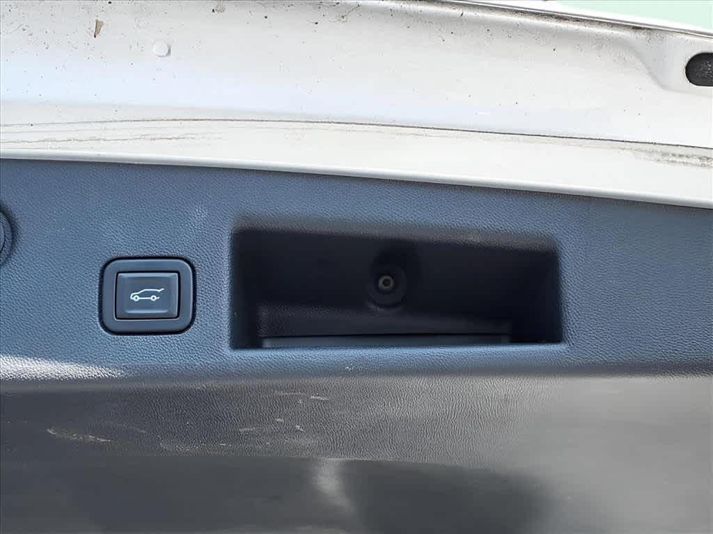used 2021 Chevrolet Equinox car, priced at $19,471