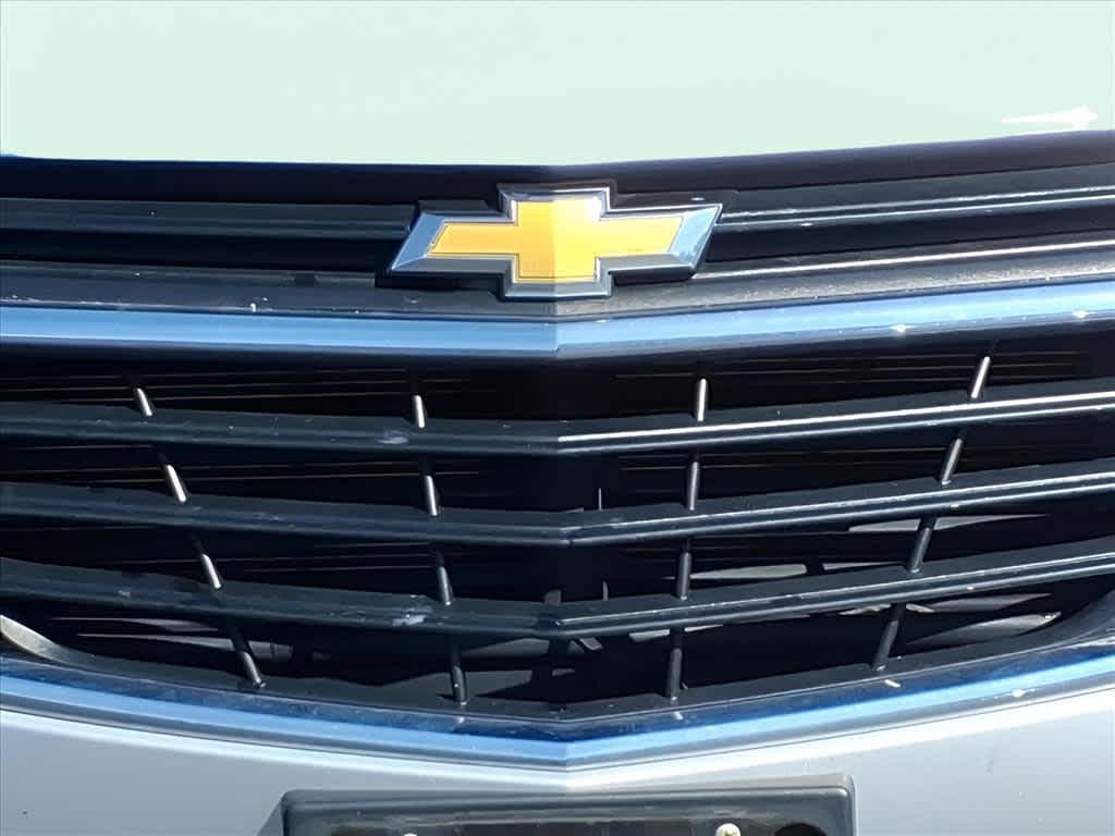used 2021 Chevrolet Equinox car, priced at $19,471