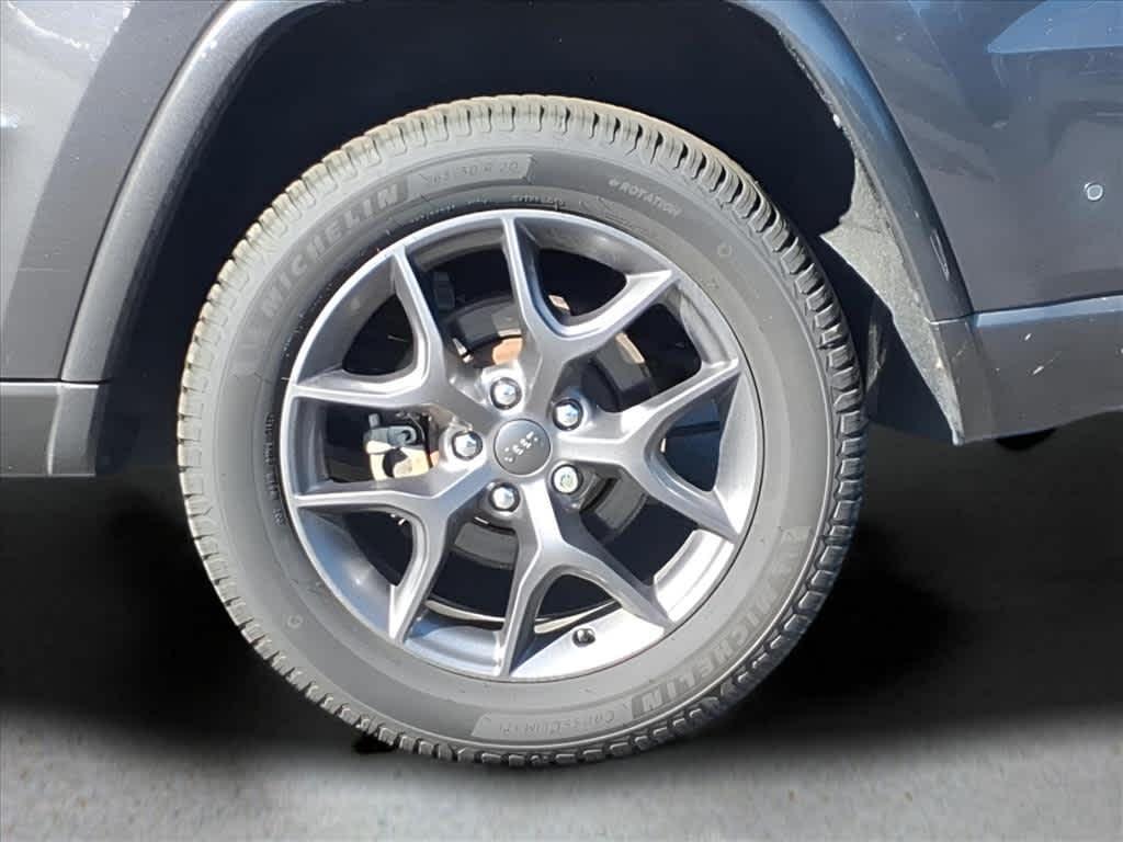 used 2021 Jeep Grand Cherokee car, priced at $27,932