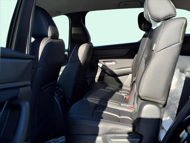 new 2025 Mazda CX-90 car, priced at $40,250