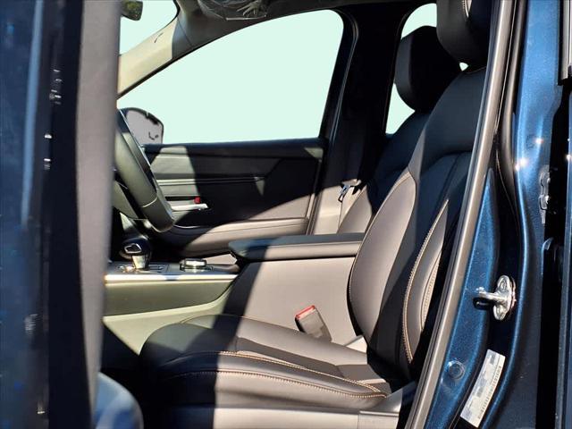new 2025 Mazda CX-90 car, priced at $40,250