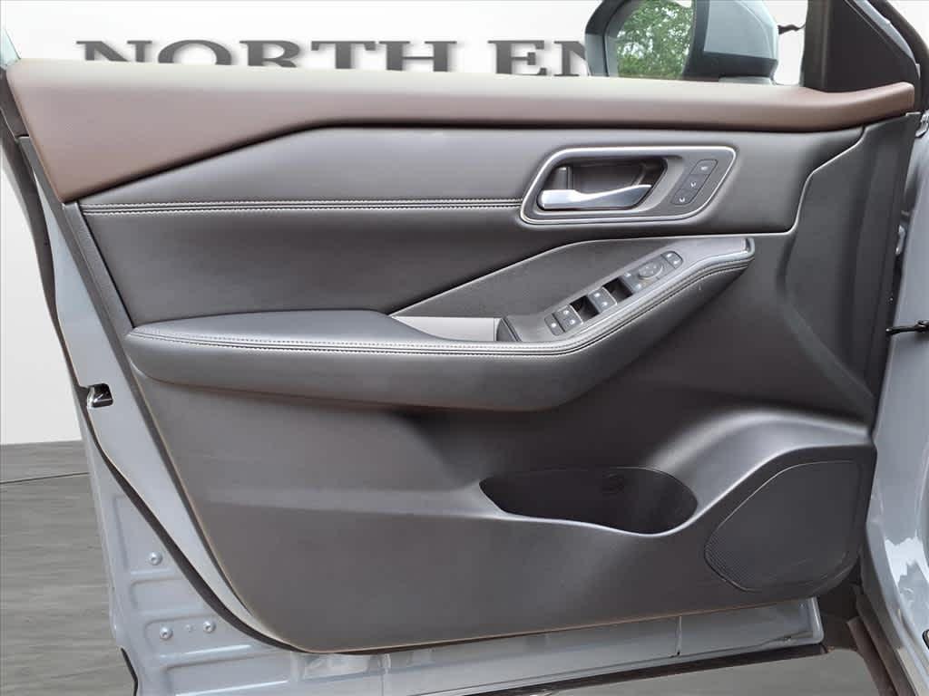 used 2023 Nissan Rogue car, priced at $29,457