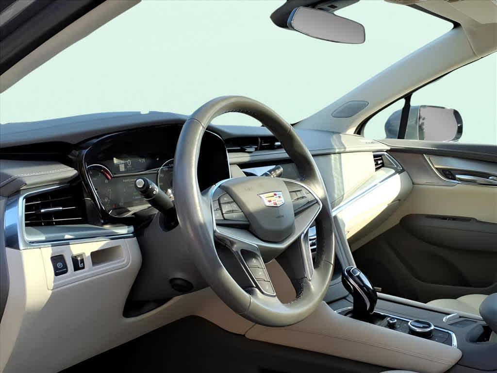 used 2021 Cadillac XT5 car, priced at $33,755