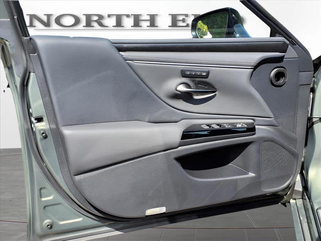 used 2025 Lexus ES 350 car, priced at $46,992