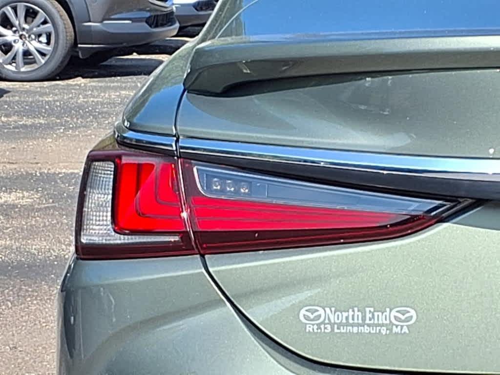 used 2025 Lexus ES 350 car, priced at $46,992