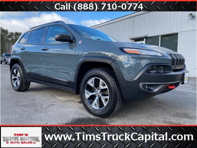 used 2015 Jeep Cherokee car, priced at $16,900