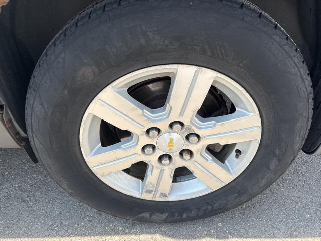 used 2011 Chevrolet Traverse car, priced at $2,950