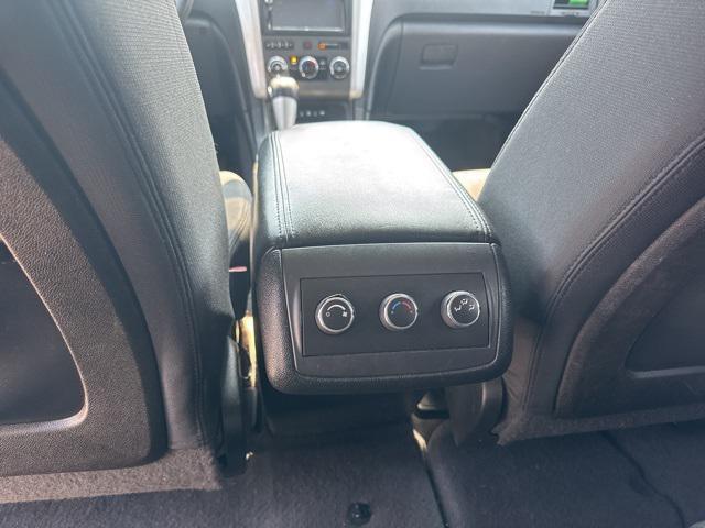 used 2011 Chevrolet Traverse car, priced at $2,950