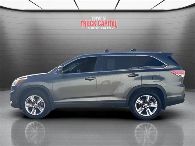 used 2015 Toyota Highlander car, priced at $19,999