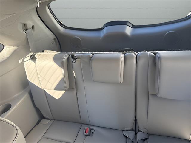 used 2015 Toyota Highlander car, priced at $19,999