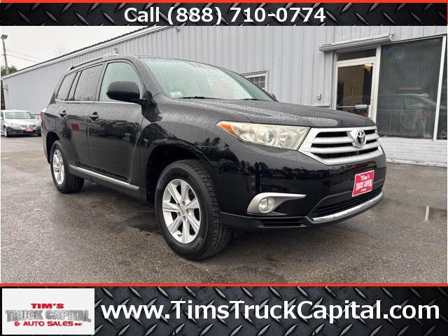 used 2012 Toyota Highlander car, priced at $6,950