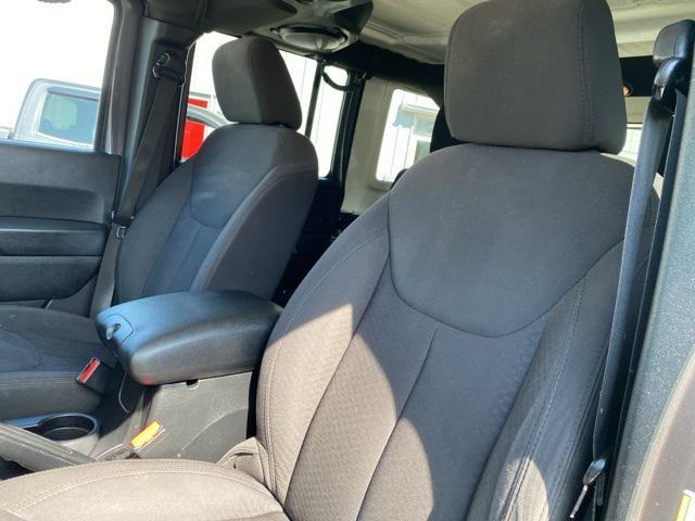 used 2014 Jeep Wrangler Unlimited car, priced at $17,999