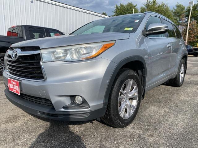 used 2015 Toyota Highlander car, priced at $14,975