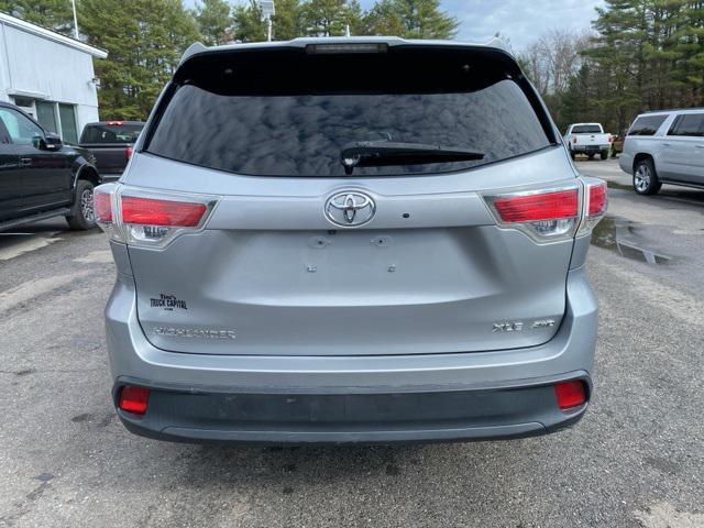 used 2015 Toyota Highlander car, priced at $14,975