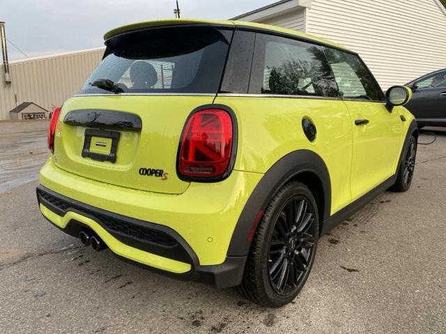 used 2023 MINI Hardtop car, priced at $22,499