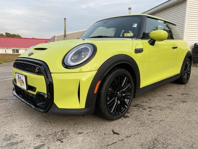 used 2023 MINI Hardtop car, priced at $22,499