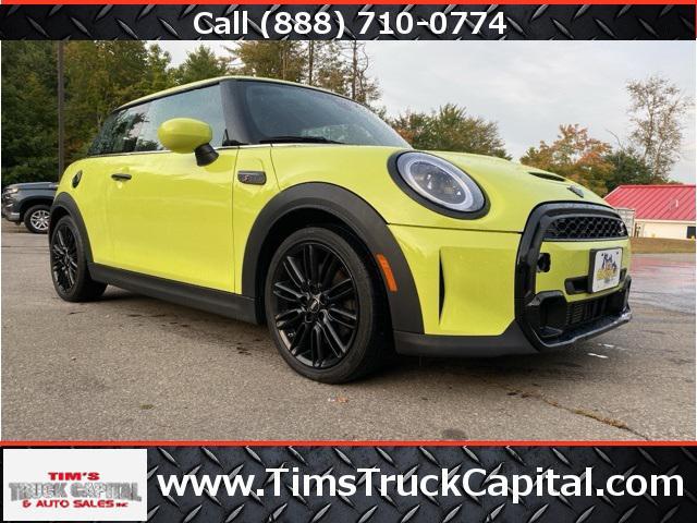 used 2023 MINI Hardtop car, priced at $22,499