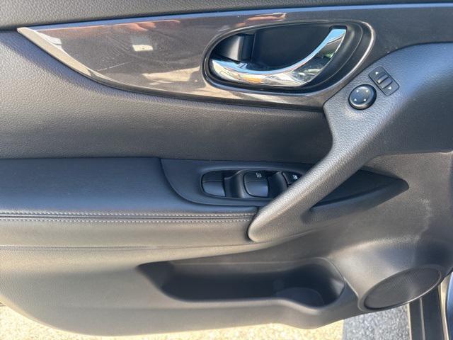 used 2019 Nissan Rogue car, priced at $17,999